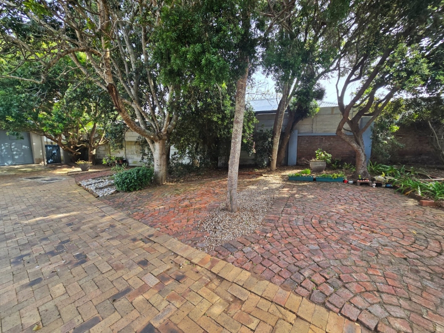 4 Bedroom Property for Sale in Wilderness Central Western Cape